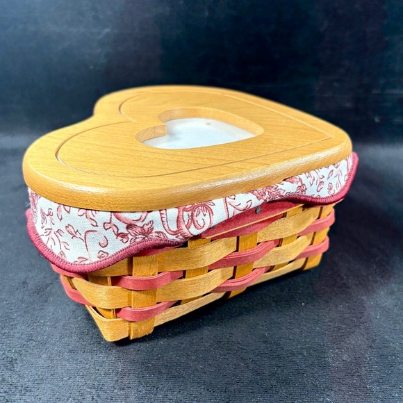 Longaberger 2000 Little Love Red Sweetheart Baskets‎ & Heart to Heart Stand Set - Picture 4 of 16
